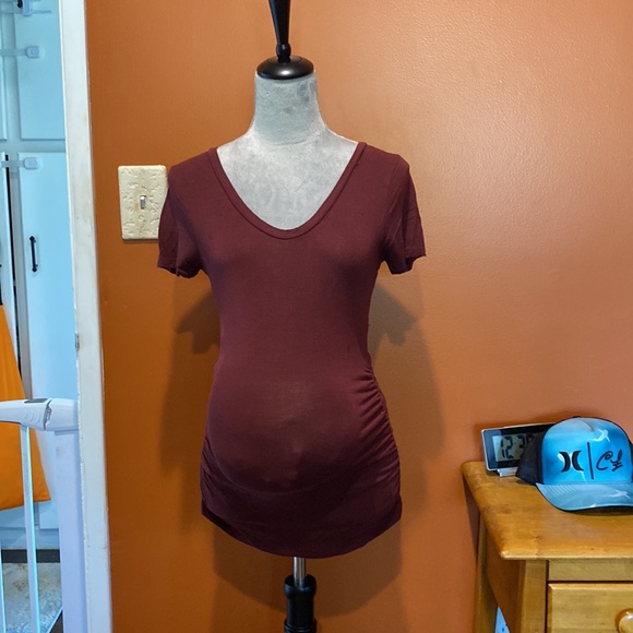 Maternity T-shirt - Picture 2 of 3